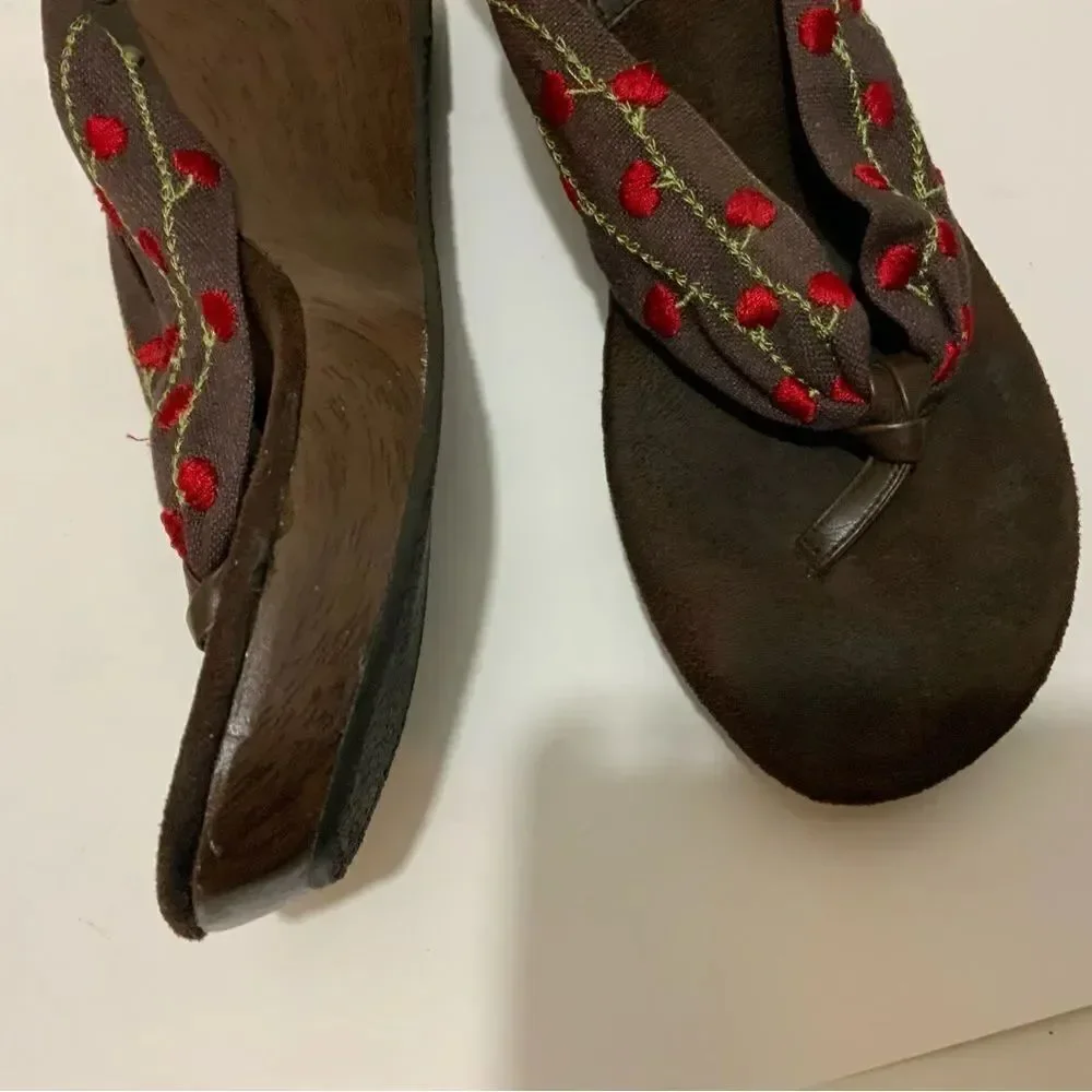 Self Esteem| wedges size 10 brown red floral Beautiful